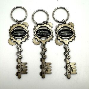 California Great America Haunt 2017 Keychain Lot 3 Steampunk Gear Keys